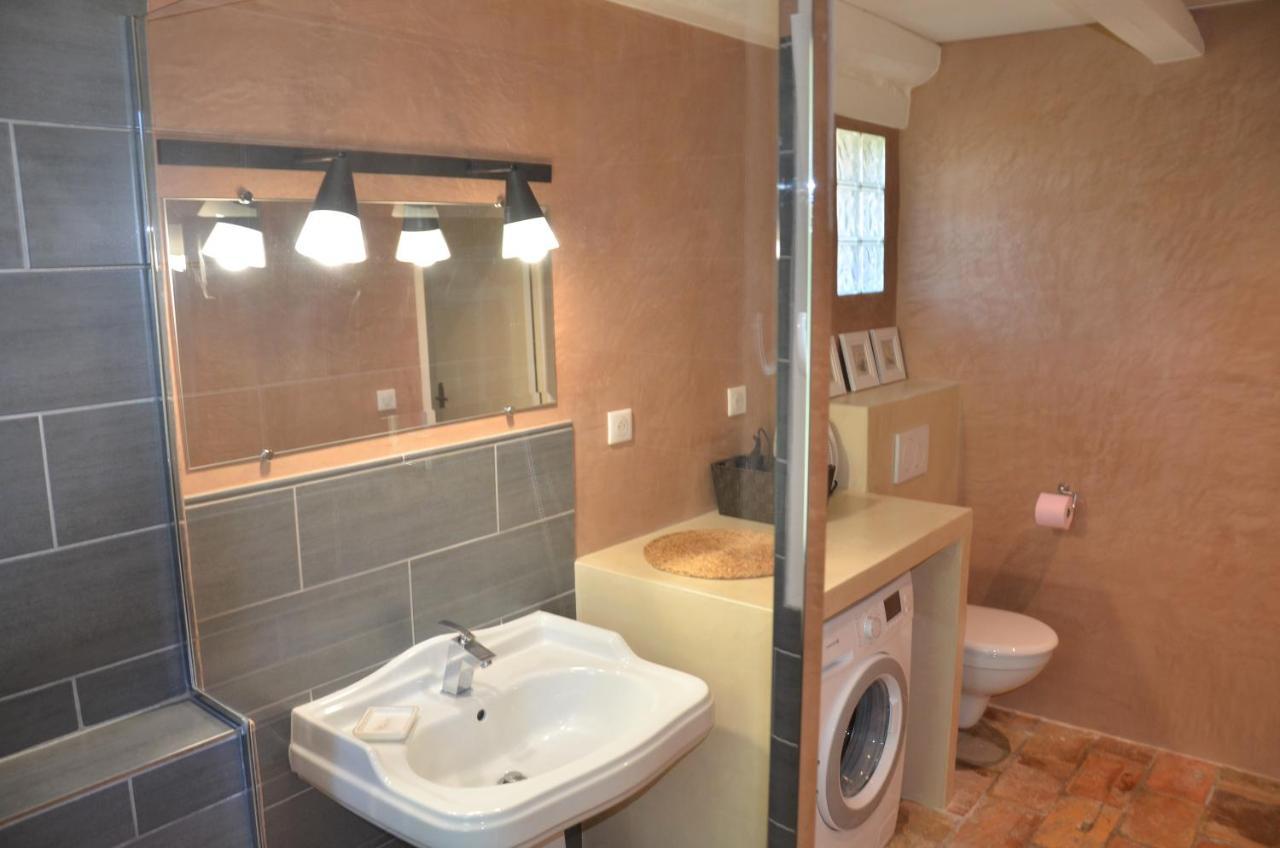 Le Jas Des Parpaillous Apartment L'Isle-sur-la-Sorgue Luaran gambar