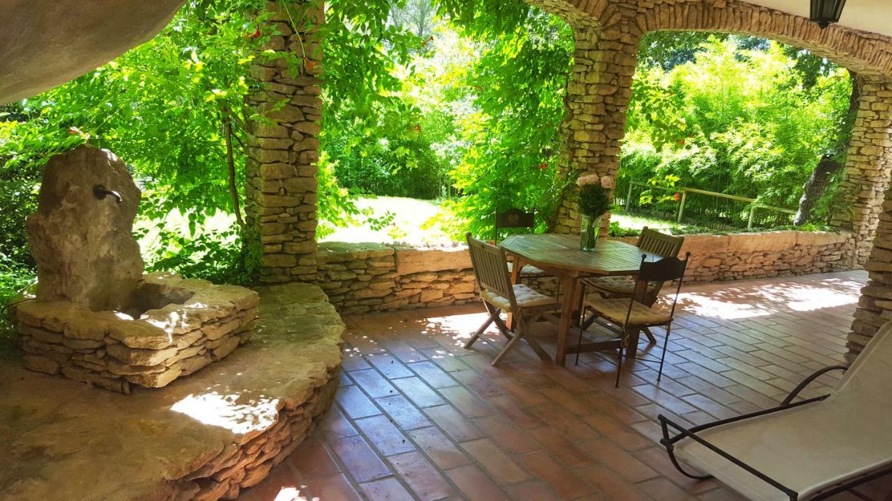Le Jas Des Parpaillous Apartment L'Isle-sur-la-Sorgue Luaran gambar