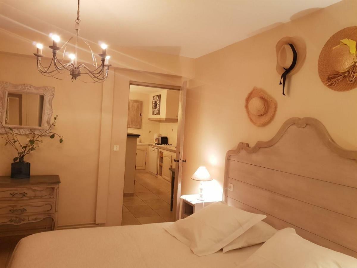 Le Jas Des Parpaillous Apartment L'Isle-sur-la-Sorgue Luaran gambar